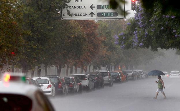 ¿A qué hora puede haber lluvias y tormentas este domingo en Valencia?