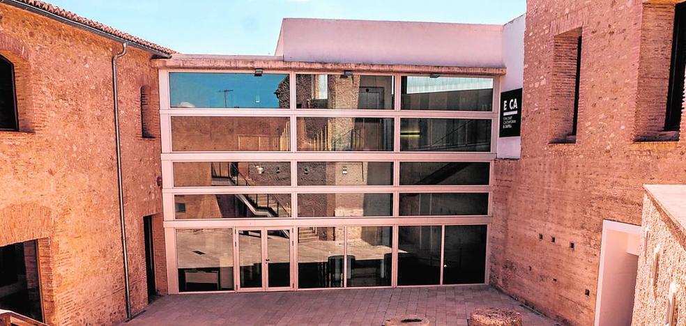 El ECA acoge las últimas obras pictóricas de María Aranguren