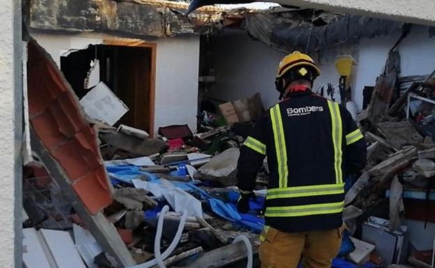 Una piscina portátil derrumba una terraza y causa dos heridos