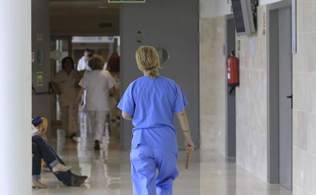 Los enfermeros denuncian las «irrisorias» tarifas de las guardias