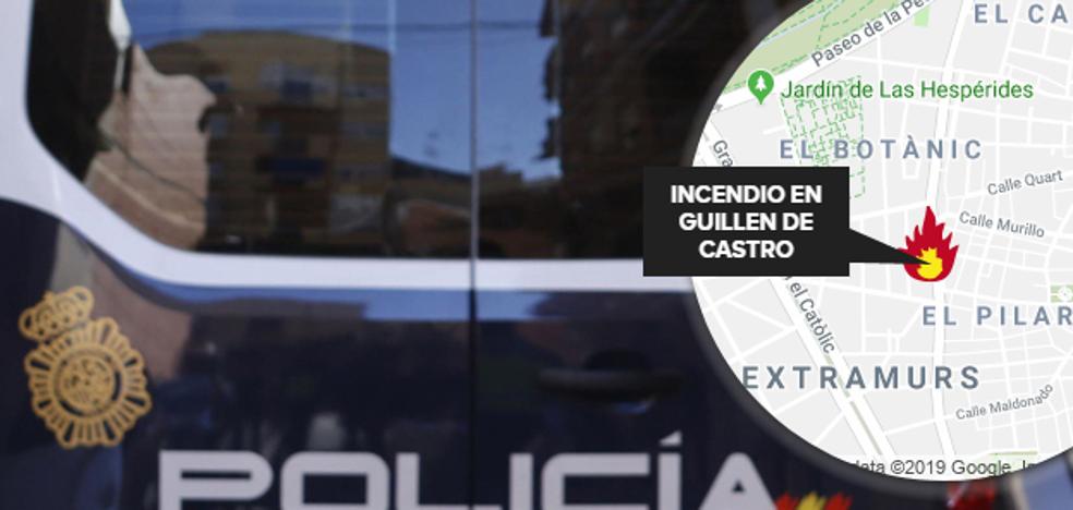 Una mujer quema el coche de un conocido en Valencia por no dejarle a dormir en el edificio
