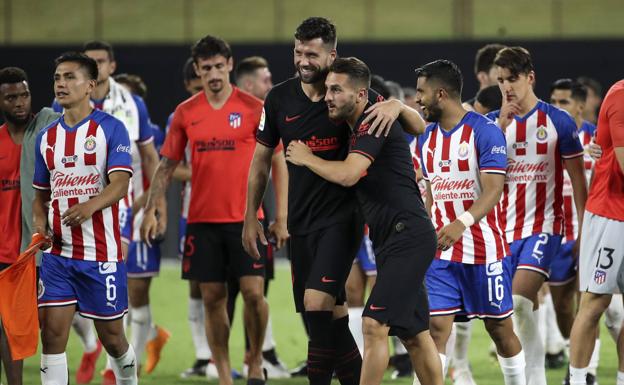 Los penaltis recompensan al Atlético ante el Chivas