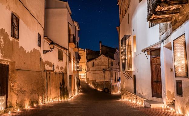 A la luz de las velas en Titaguas