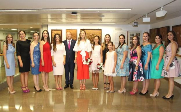 Las fallas del Marítimo rinden homenaje a sus candidatas preseleccionadas