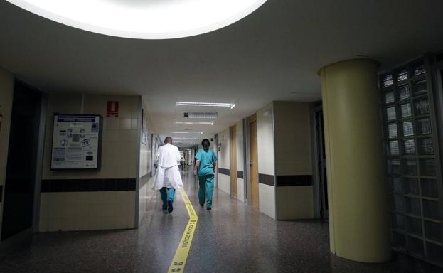 El Hospital Clínico de Valencia desarrolla un sistema alternativo a la anestesia en cirugía oral