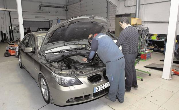 Operación Salida: ¿Cuándo hay que cambiar el aceite del coche?