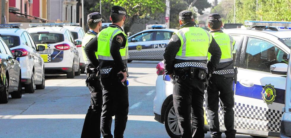 La nueva normativa amenaza con vaciar la Policía Local de 380 pueblos de la Comunitat