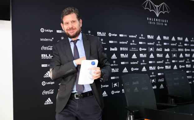 Mateo Alemany viaja mañana a Singapur con Anil Murthy