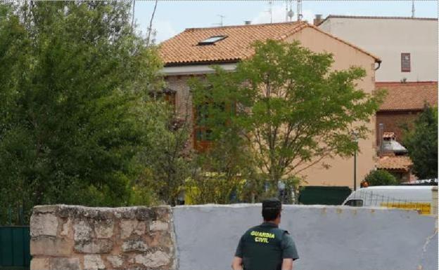 Mata a tiros a su mujer en un pueblo de Burgos, hiere a su hijo y se suicida