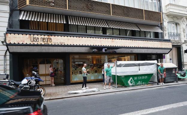 Quique Dacosta estalla contra Ribó por un contenedor de obra frente al restaurante Llisa Negra