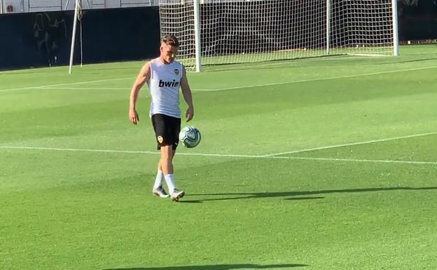 Gameiro se prueba en solitario y vuelve con el grupo