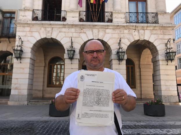 A prisión al no querer pagar una multa de 300 euros por dañar una señal de tráfico