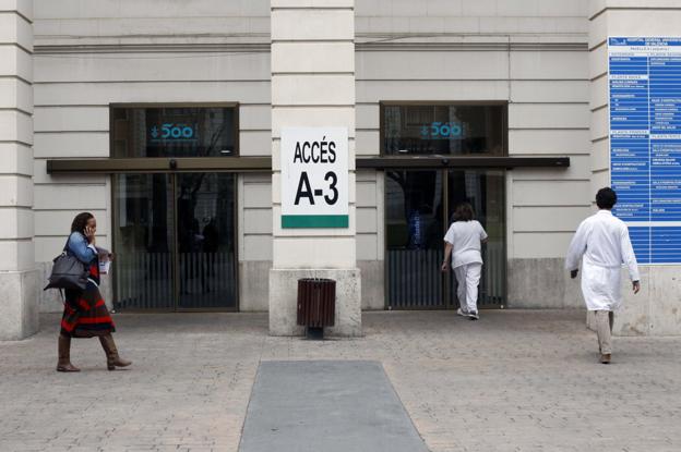 La auditoría del Hospital General detecta contratos y pagos sin permiso