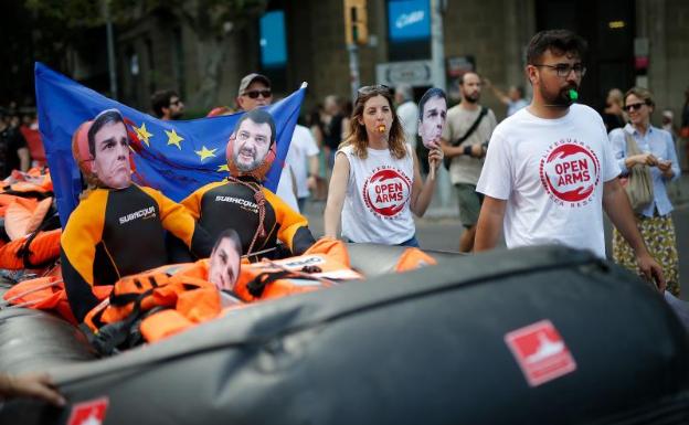 Madrid y Roma mantienen el pulso en torno al Open Arms