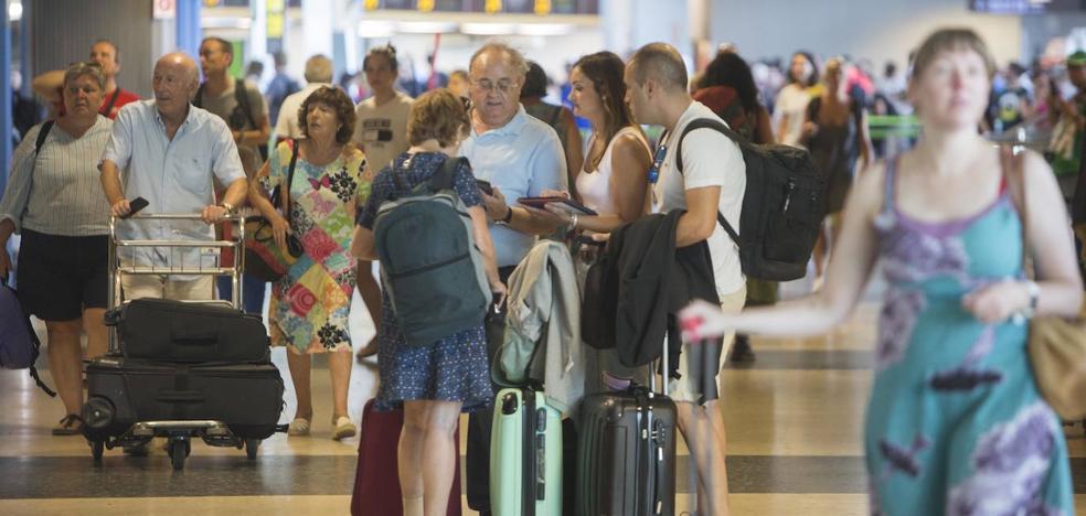 El aeropuerto de Manises suma un nuevo récord