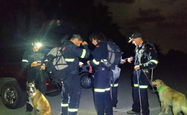 Un perro rescata en el Saler a un hombre con alzheimer que se había desorientado