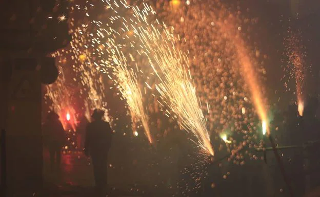 El precio de la pólvora pone en riesgo las fiestas de varios municipios valencianos
