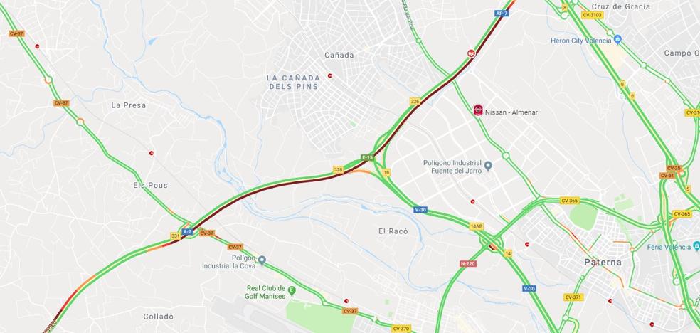 Un accidente entre 7 coches corta un carril del bypass y provoca atascos de 9 kilómetros