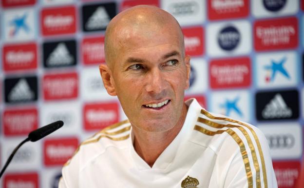 Zidane: «No me imagino al equipo sin Keylor Navas, no contemplo su salida»