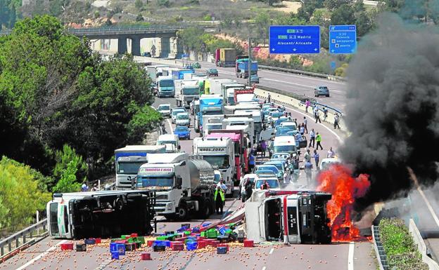 El by-pass registra 86 accidentes con víctimas y 458 atascos sólo en un año