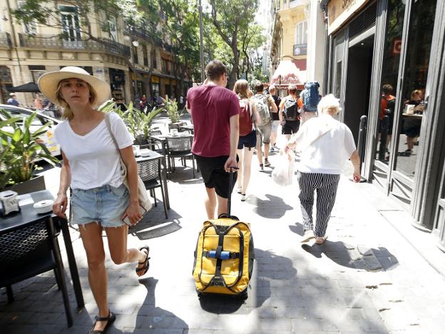 Despoblación en el centro de Valencia: «La gente se va por el precio de los alquileres»