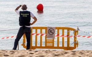 La Armada descarta que el artefacto hallado en la playa de Badalona sea un explosivo