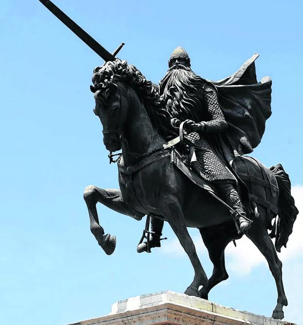 Estatua del Cid en Burgos, erigida en 1955 por orden de Franco. / Félix Ordóñez