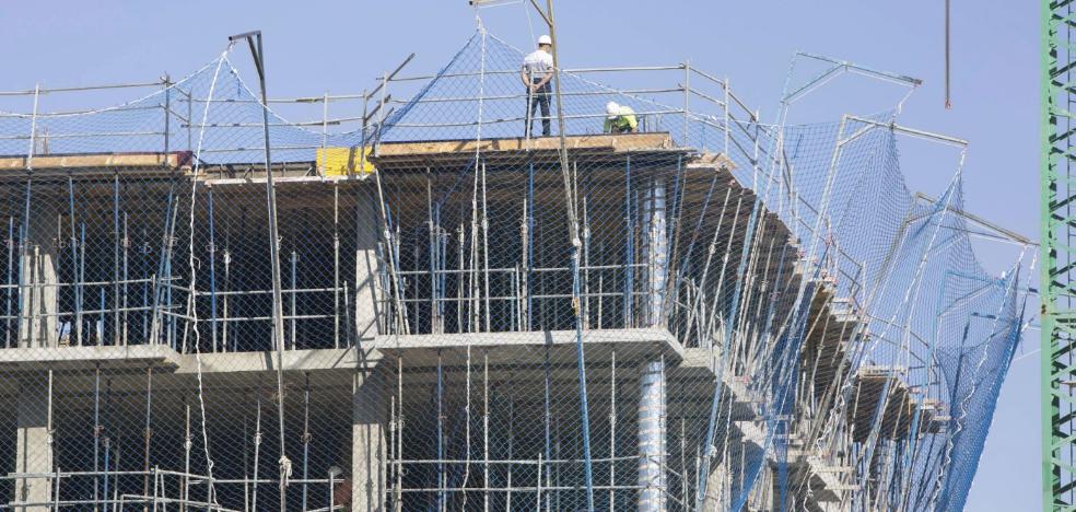 El Colegio de Arquitectos ofrece un convenio para desatascar licencias de obras