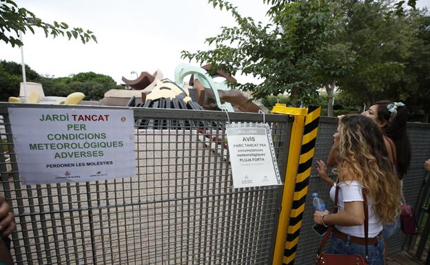 La lluvia deja 86 litros en Quart y anega el parque Gulliver y una salida de metro