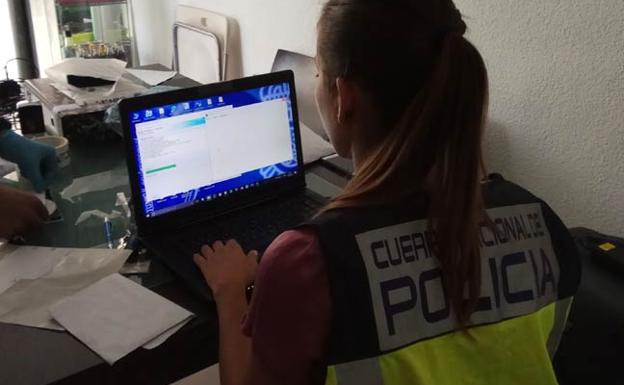 Detenida en Valencia por hacer 'phishing' a una empresa y sacarle 72.000 euros