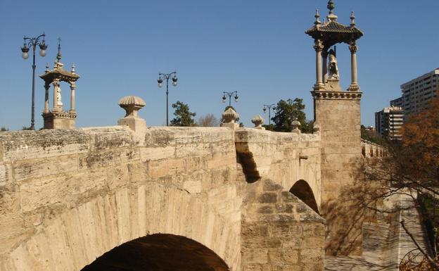 Un puente con vistas privilegiadas de Valencia