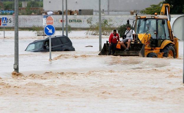 La gota fría arrasa la Vega Baja