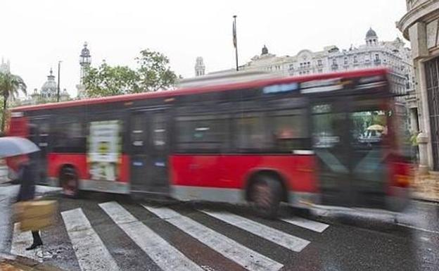 Detenido por masturbarse en un autobús de la EMT y eyacular sobre una menor en Valencia