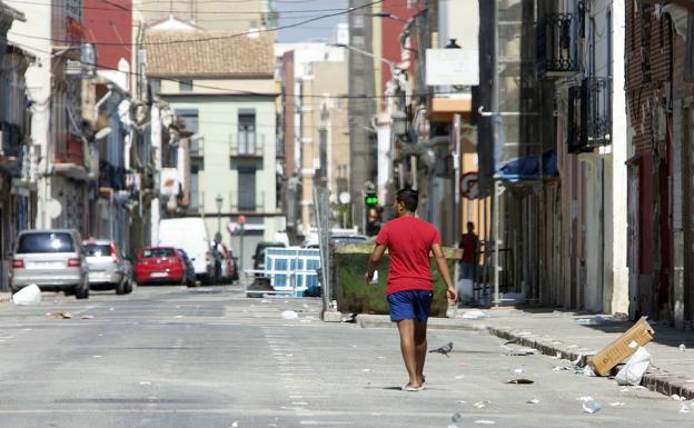 Hacienda avisa a Ribó de que perderá ayudas por gastar «cero euros» en el Cabanyal