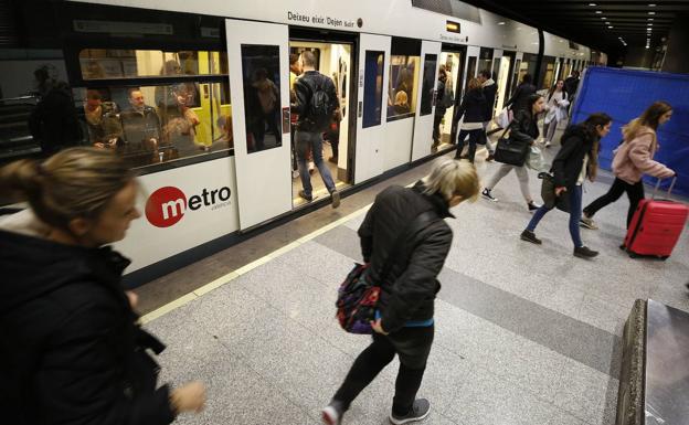 Metro y tranvía gratis el domingo por el Día Sin Coche