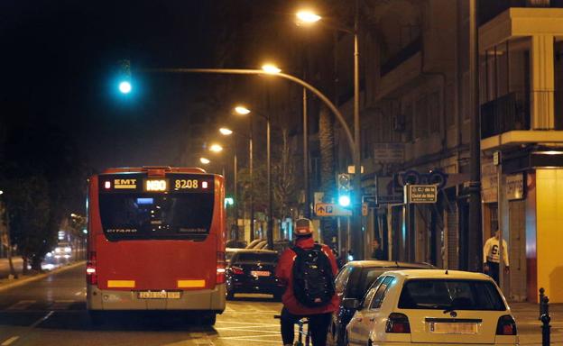 El Ayuntamiento de Valencia colocará bombillas led en 11.500 farolas