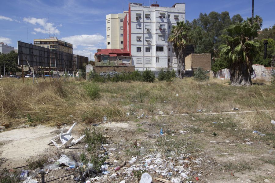 El Ayuntamiento de Valencia fuerza la venta de 46 solares y edificios al no iniciar obras los dueños