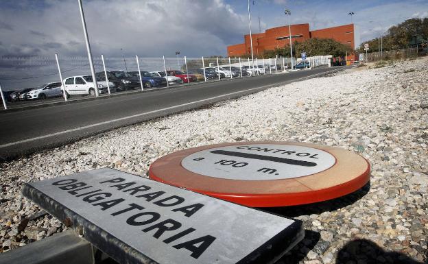 El Botánico cambia la ley para nombrar a dedo a los directivos del sector público