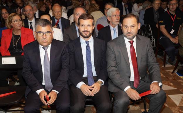 Pablo Casado anima a Ximo Puig a bajar impuestos