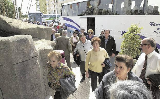 La oferta hotelera valenciana en invierno se recorta tras el conflicto del Imserso