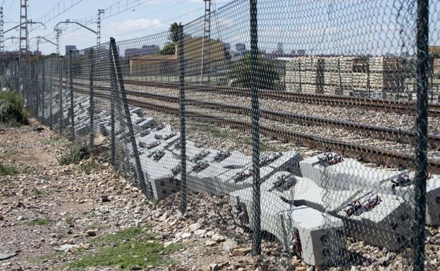 Fomento inicia pruebas con trenes para reducir el tiempo de viaje a Barcelona