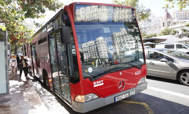 La línea de transbordo a la plaza del Ayuntamiento llevará 2.500 usuarios en hora punta