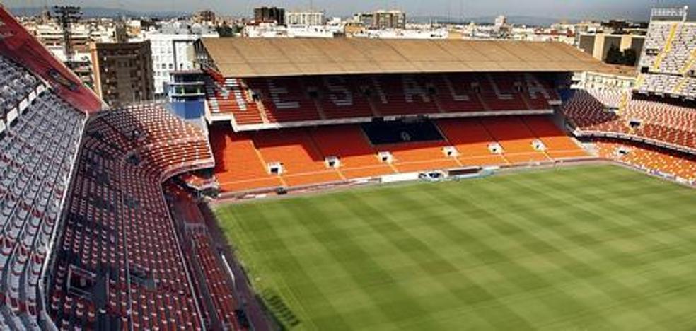 Valencia y Atlético lucirán brazaletes rosas en el Wanda