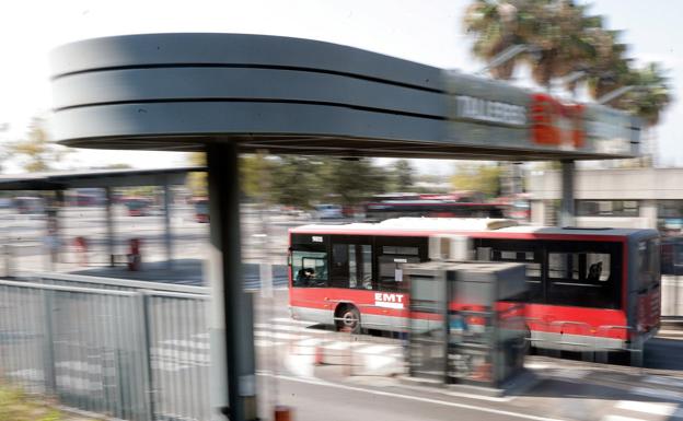 Auditores municipales afean la falta de control en contratos y gasto en la EMT