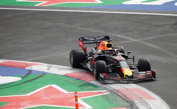 Verstappen, sin pole en México por deslenguado