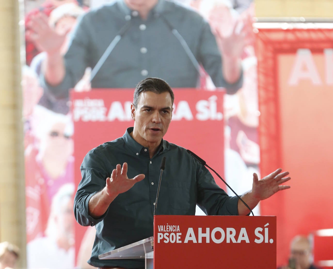 Pedro Sánchez interviene en un acto en Mislata