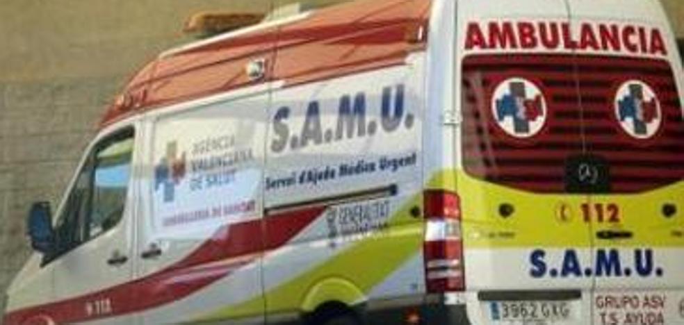 Un joven apuñala a su madre por la espalda en una vivienda de Benimàmet