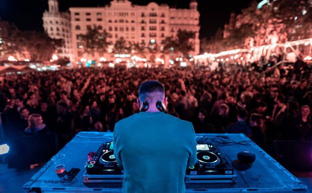 Dos días de música y talleres gratuitos en la plaza del Ayuntamiento y en el Cabanyal