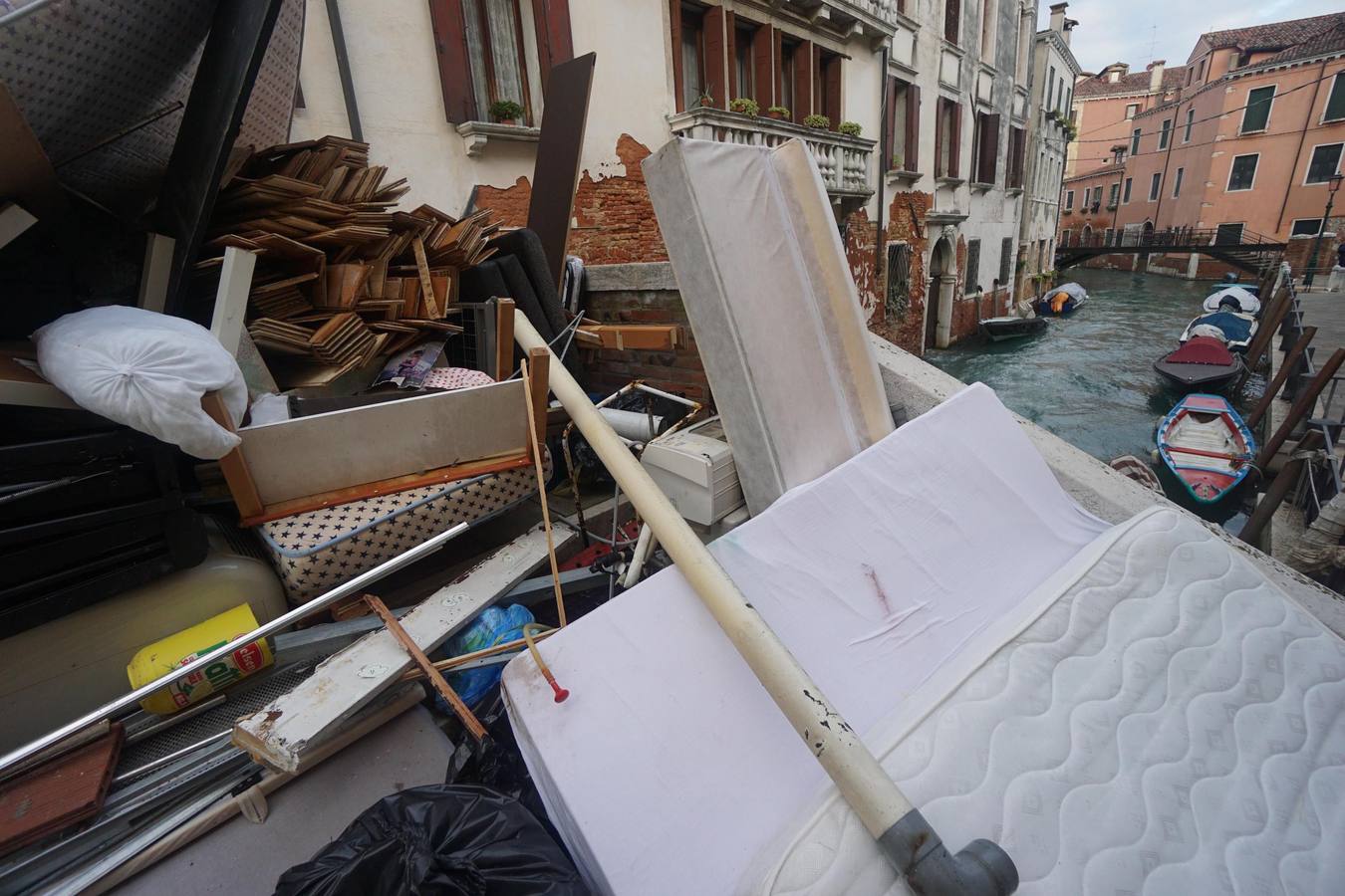 Venecia empieza a recuperar la normalidad tras la peor semana de su historia
