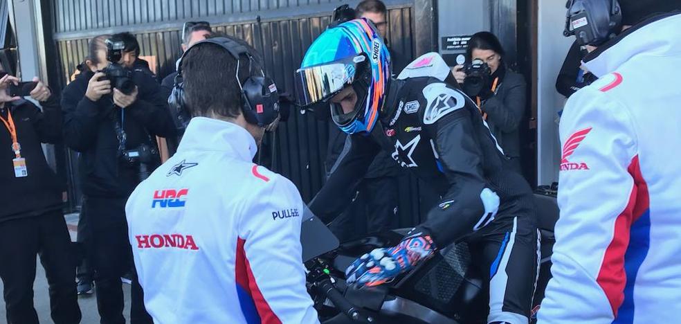 Álex Márquez se estrena con caída en MotoGP en Cheste